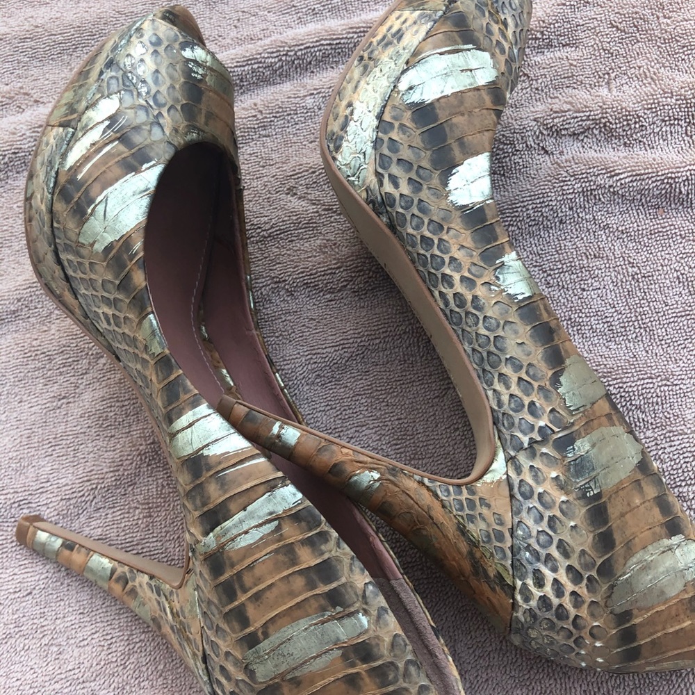 Vince Camuto heels